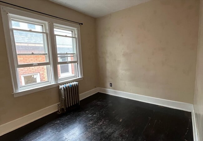 Building Photo - 16211 Fairfield St