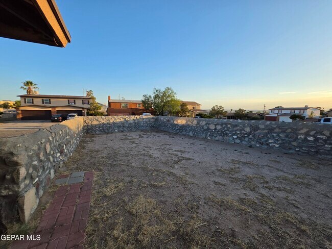 Building Photo - 217 Palmary Dr