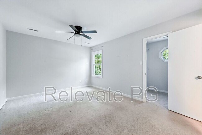 Building Photo - 2301 Strangford Ct