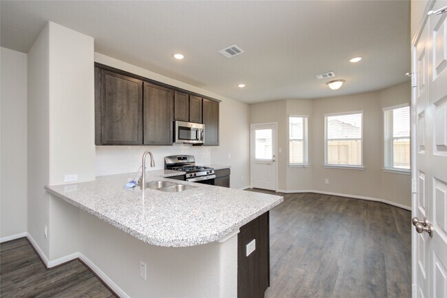 Building Photo - 8403 Baywatch Cir