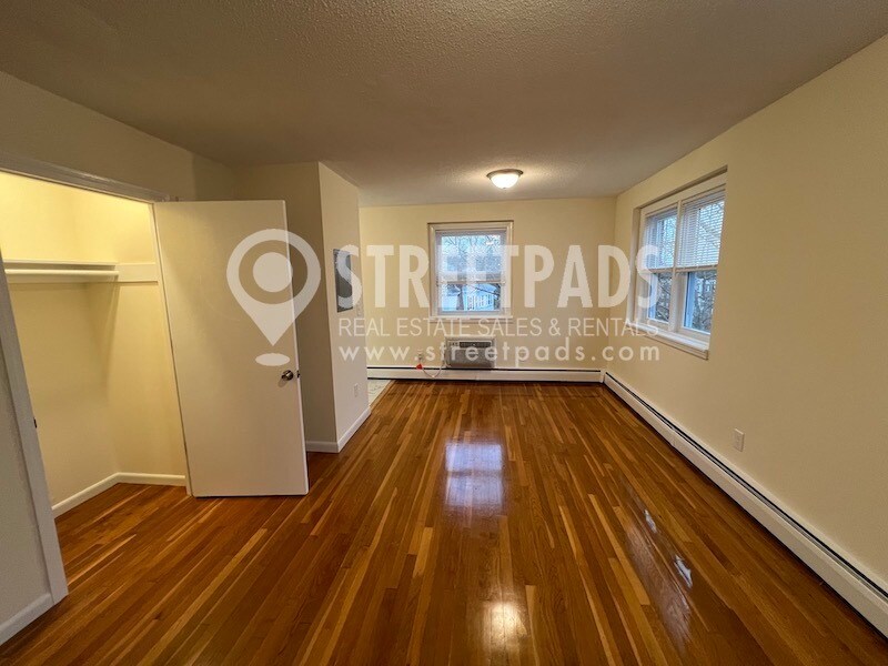 Building Photo - 2018 Commonwealth Avenue