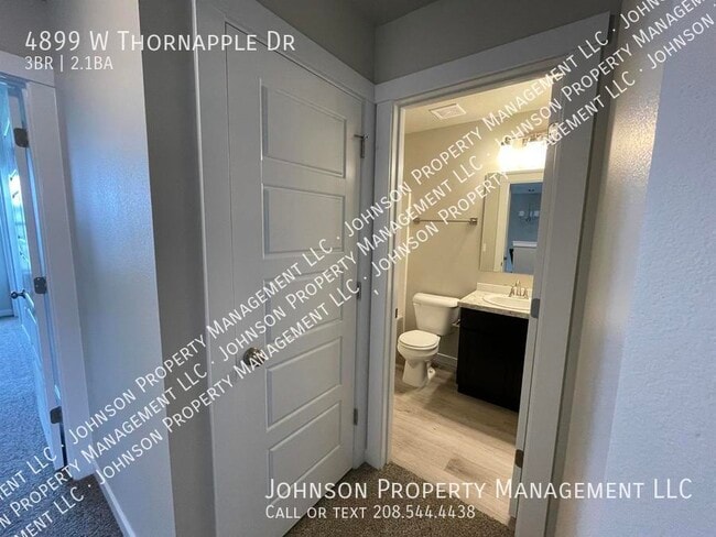 Building Photo - 4899 Thornapple Dr