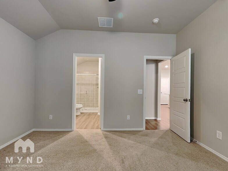 Building Photo - 1447 Cedar Plns Ct