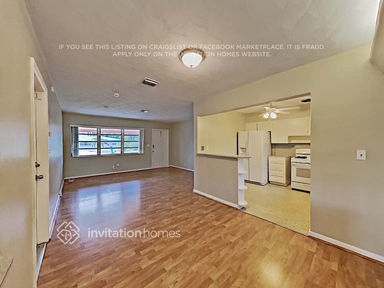 Building Photo - 6700 SW 19th St