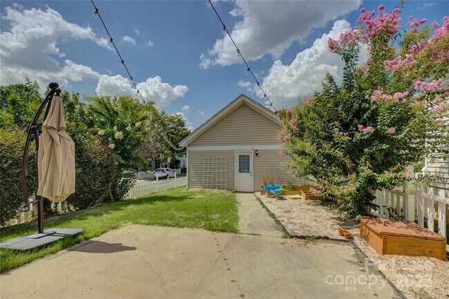 Building Photo - 11330 Deer Ridge Ln