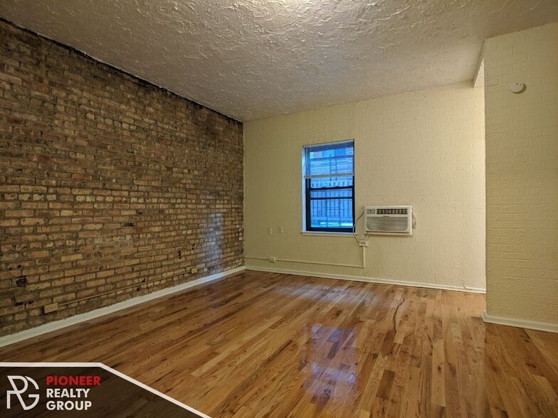 Building Photo - 536 W Arlington Pl
