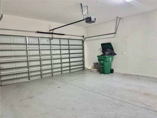 Building Photo - 2262 Romanum Dr