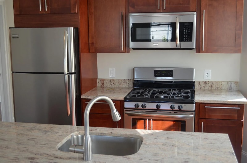 Building Photo - 5 Sudan St