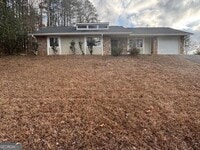 Building Photo - 4610 Greenbriar Trail SW