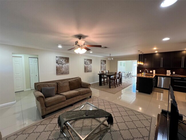 Building Photo - 9302 Pl