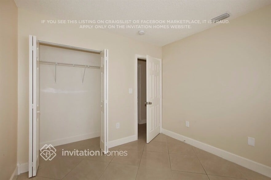 Building Photo - 20251 SW 130th Ct