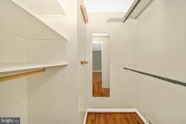 Building Photo - 106 Lamont Ln