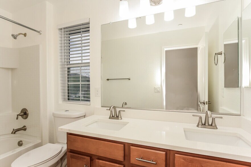 Building Photo - 29082 N 124th Ln