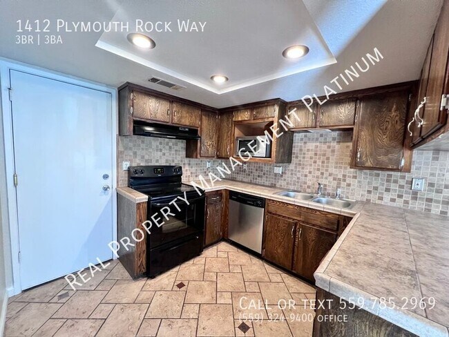 Building Photo - 1412 Plymouth Rock Way