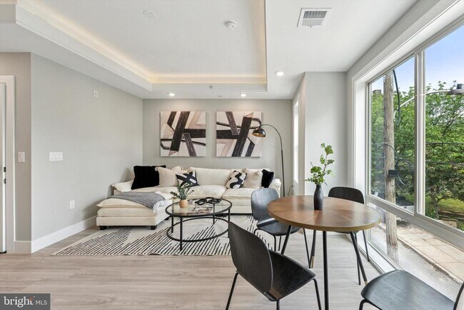 Building Photo - 2401 N 2nd St