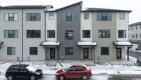 Building Photo - 1040 W State St