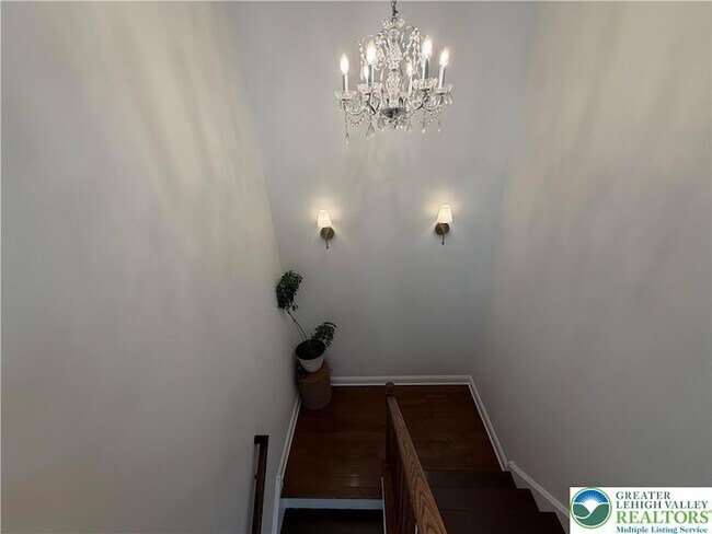 Building Photo - 7109 Hunt Dr