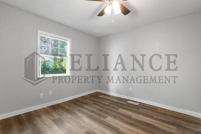 Building Photo - 1739 S Edwards Ct