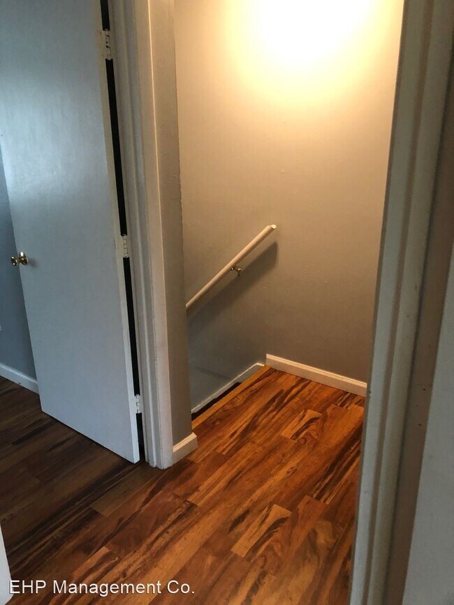 Building Photo - 6233-6239 Terrie Ln