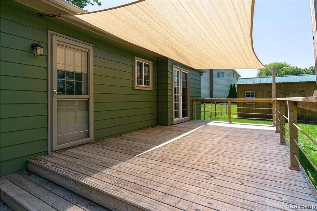 Building Photo - 10032 Shadyhill Ln