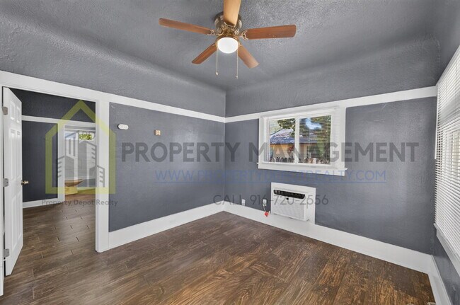 Building Photo - Charming 2-Bedroom Bungalow Retreat in Sacramento
