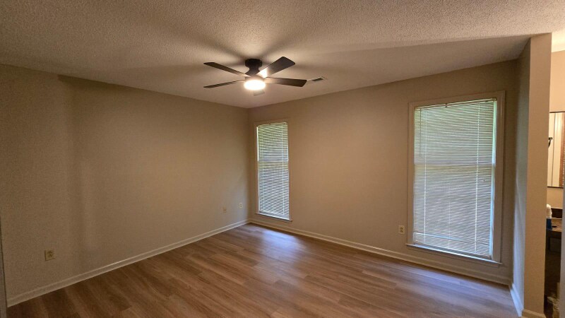 Building Photo - 4328 Cheviot Dr