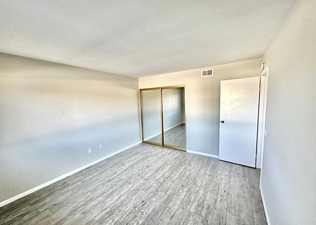 Building Photo - COMING SOON!! Charming 3 Bedroom Condo in Gated Palm Springs Community!