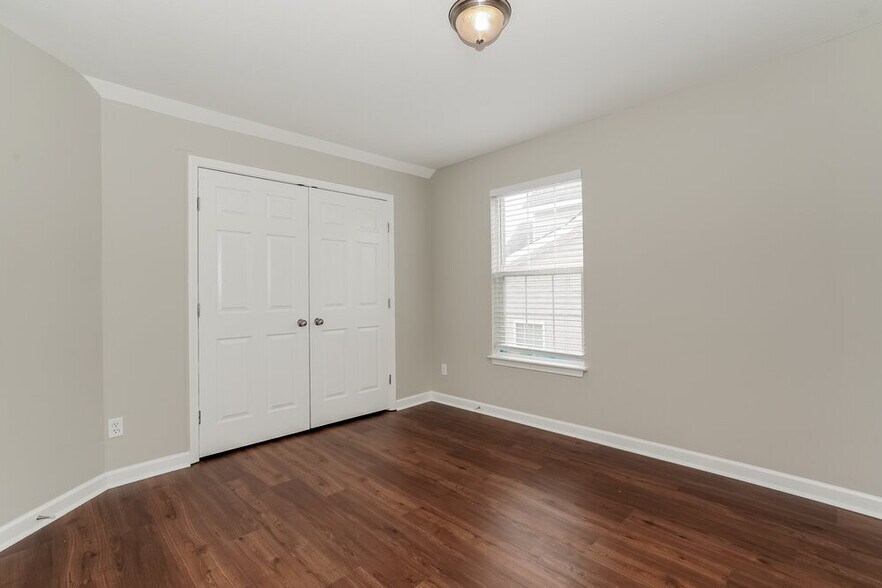 Building Photo - 146 Howard Woody Dr