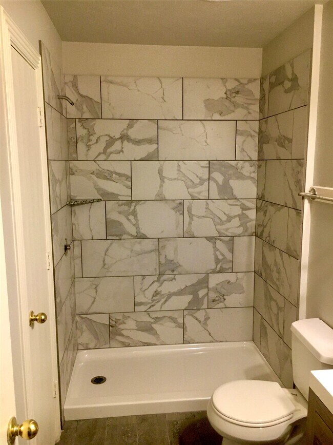 Building Photo - 19119 Yellow Thrush Dr