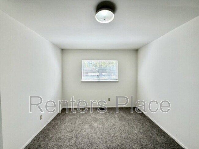 Building Photo - 6912 E 46th Pl