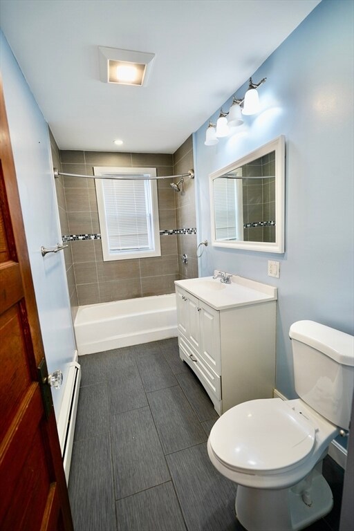 Building Photo - 94 Andover St