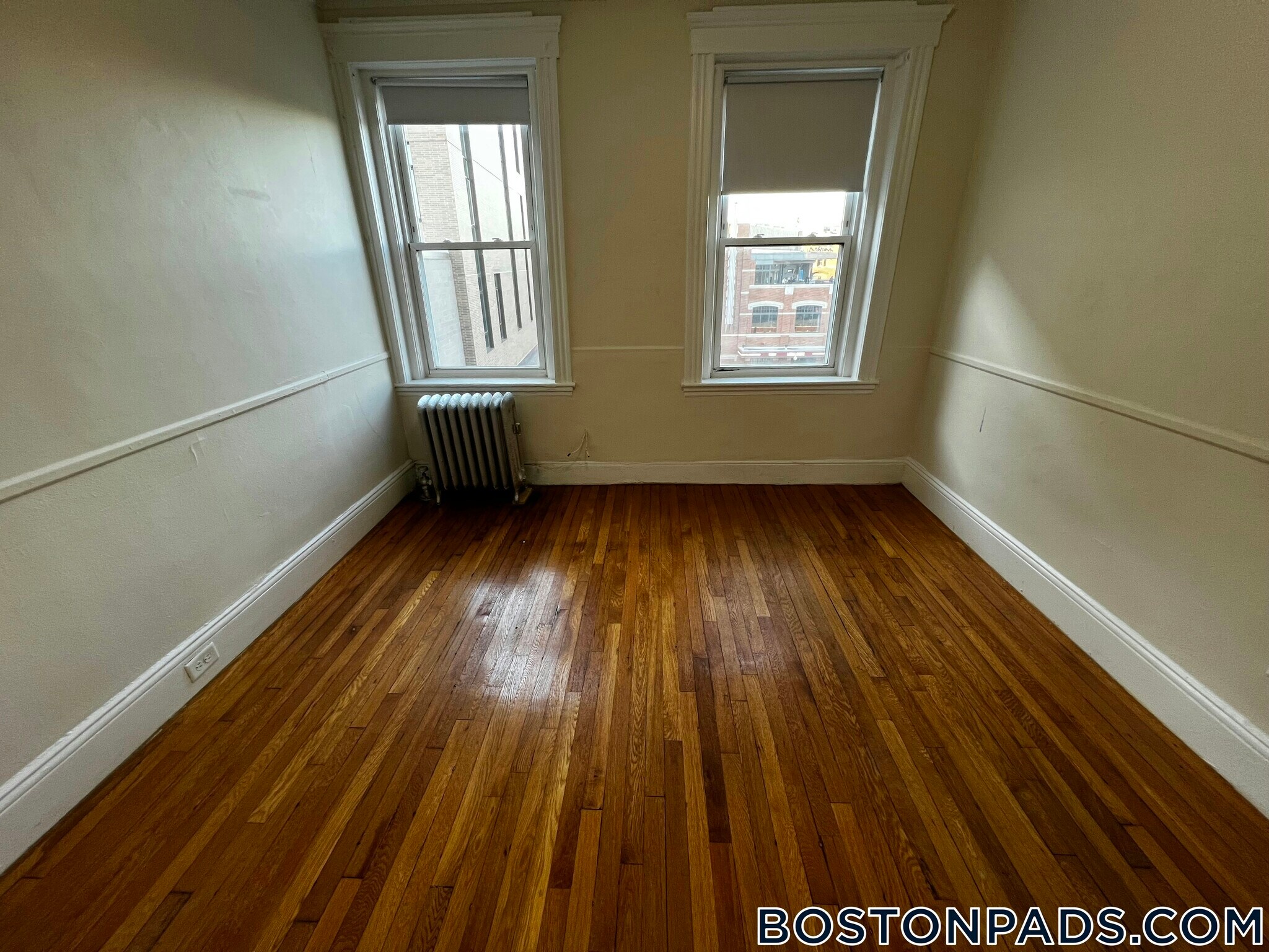 Building Photo - 1185 Boylston St