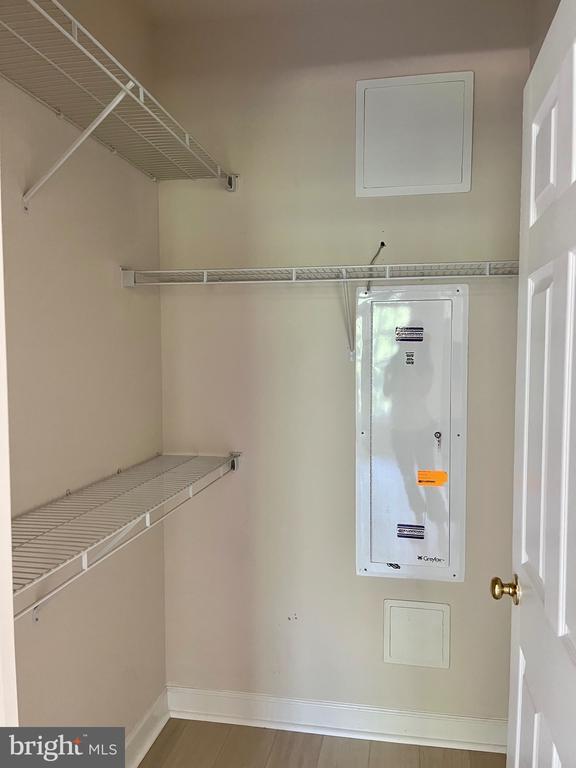 Building Photo - 3687 Spring Hollow Ln