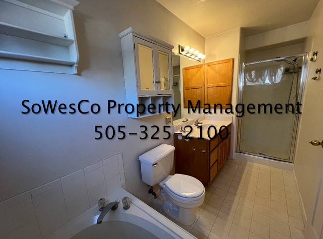 Building Photo - 3300 Majesta Pl