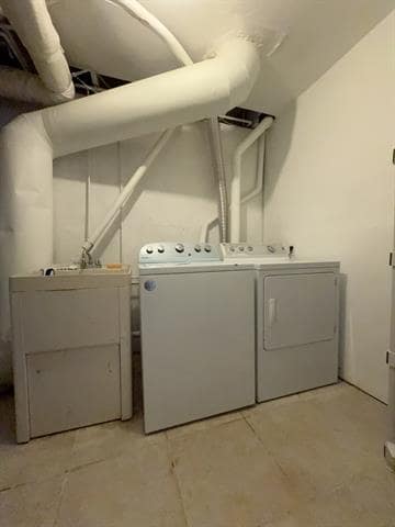 Building Photo - 2602 Custer Pkwy