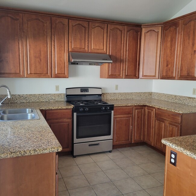 Building Photo - 13543 Joaquin Dr