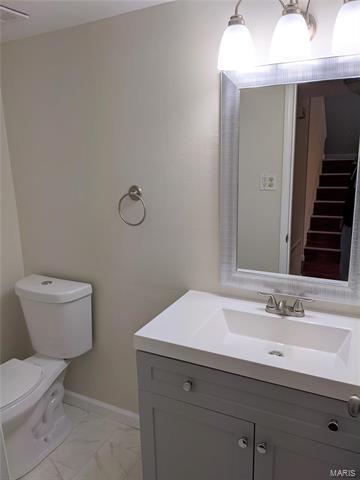 Building Photo - 1161 Rue La Ville Walk