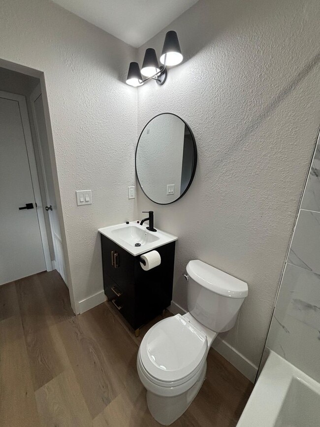 Building Photo - Fully Remodeled 3-Bedroom + Den Home for Rent in St. Petersburg, FL!