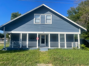 Building Photo - 1103 E Moore Ave