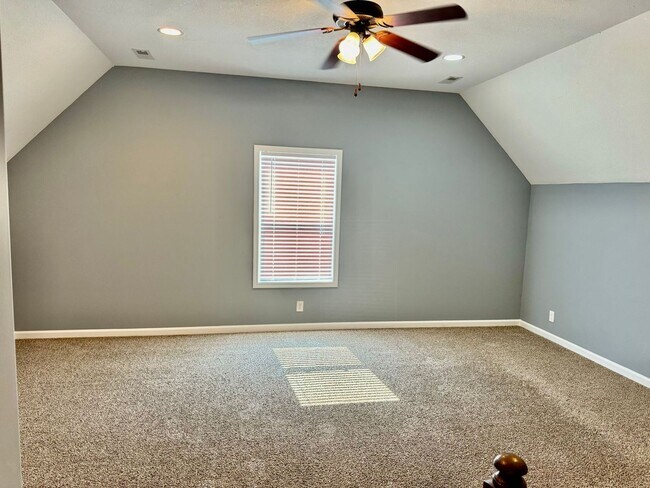 Building Photo - Large Open 4 Bedroom Home with Bonus! Tree Lined Backyard with Privacy Fence!