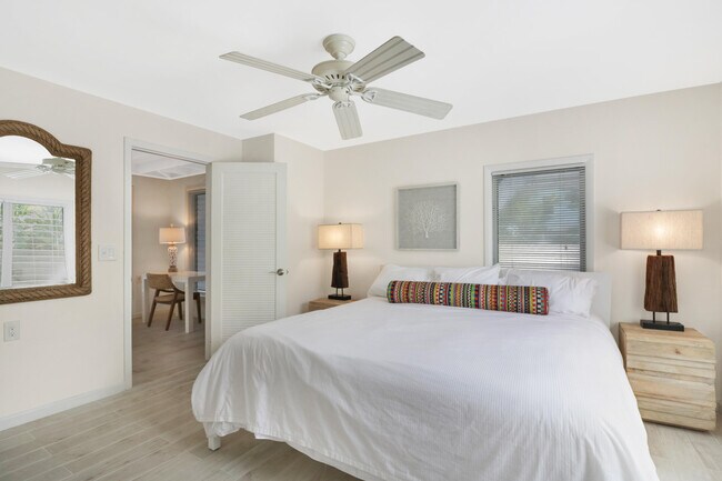 Building Photo - 53 Barry Ave