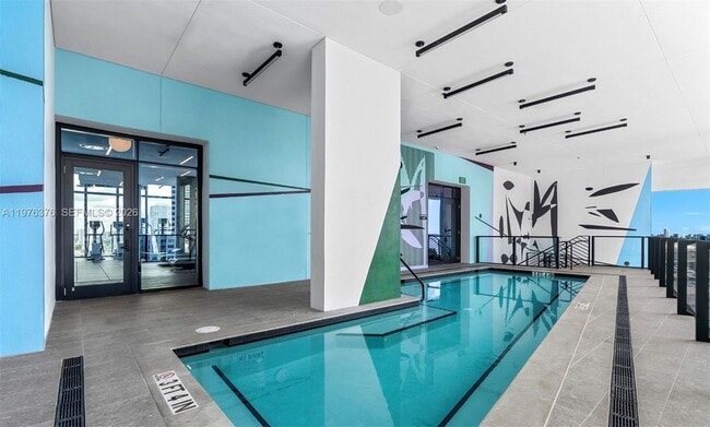 Building Photo - 398 NE 5th St