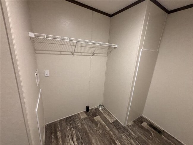 Building Photo - 13 Lou Henry Ln