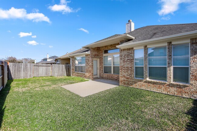 Building Photo - 5026 Gulf Stream Ln
