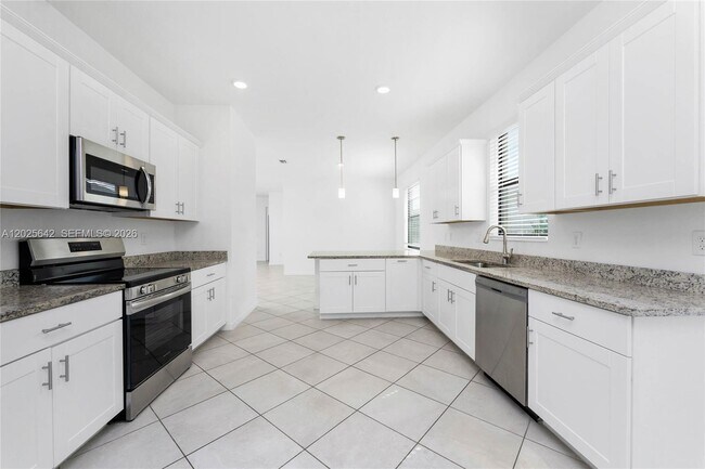 Building Photo - 16851 Cayo Key Dr