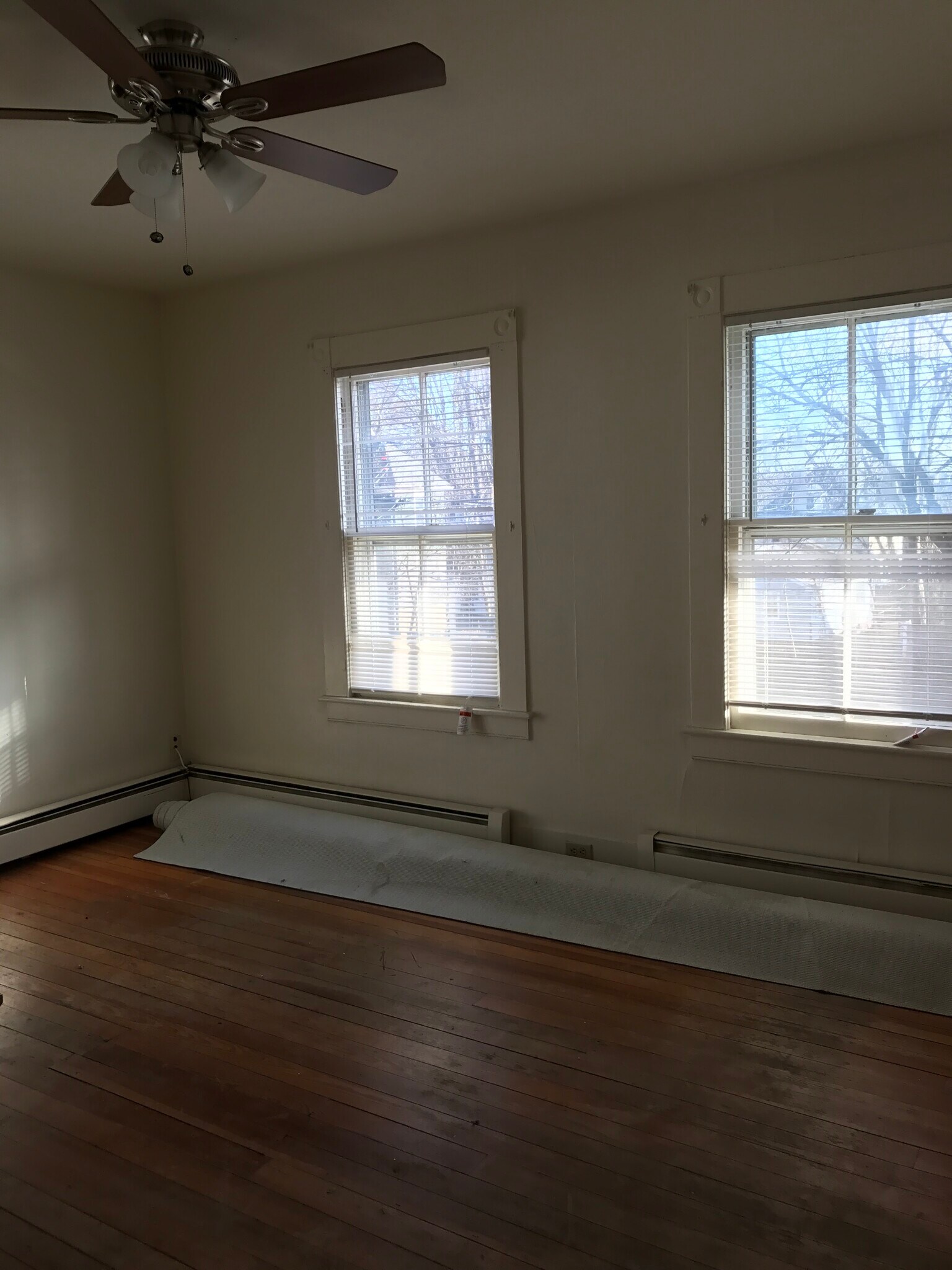 Building Photo - 13 Ridgewood St