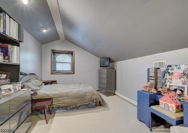 Building Photo - 4 Twilight Ct