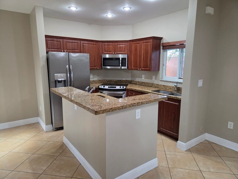 Building Photo - 5984 SW 8th St