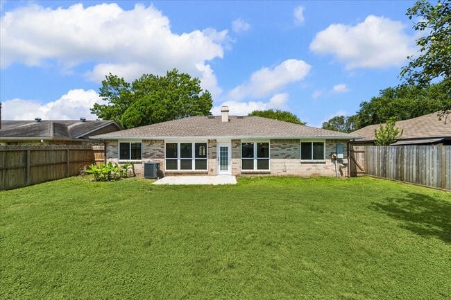 Building Photo - 10111 Limewood Ln