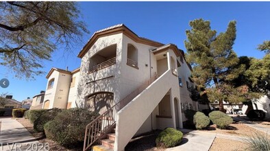 Building Photo - 5655 E Sahara Ave